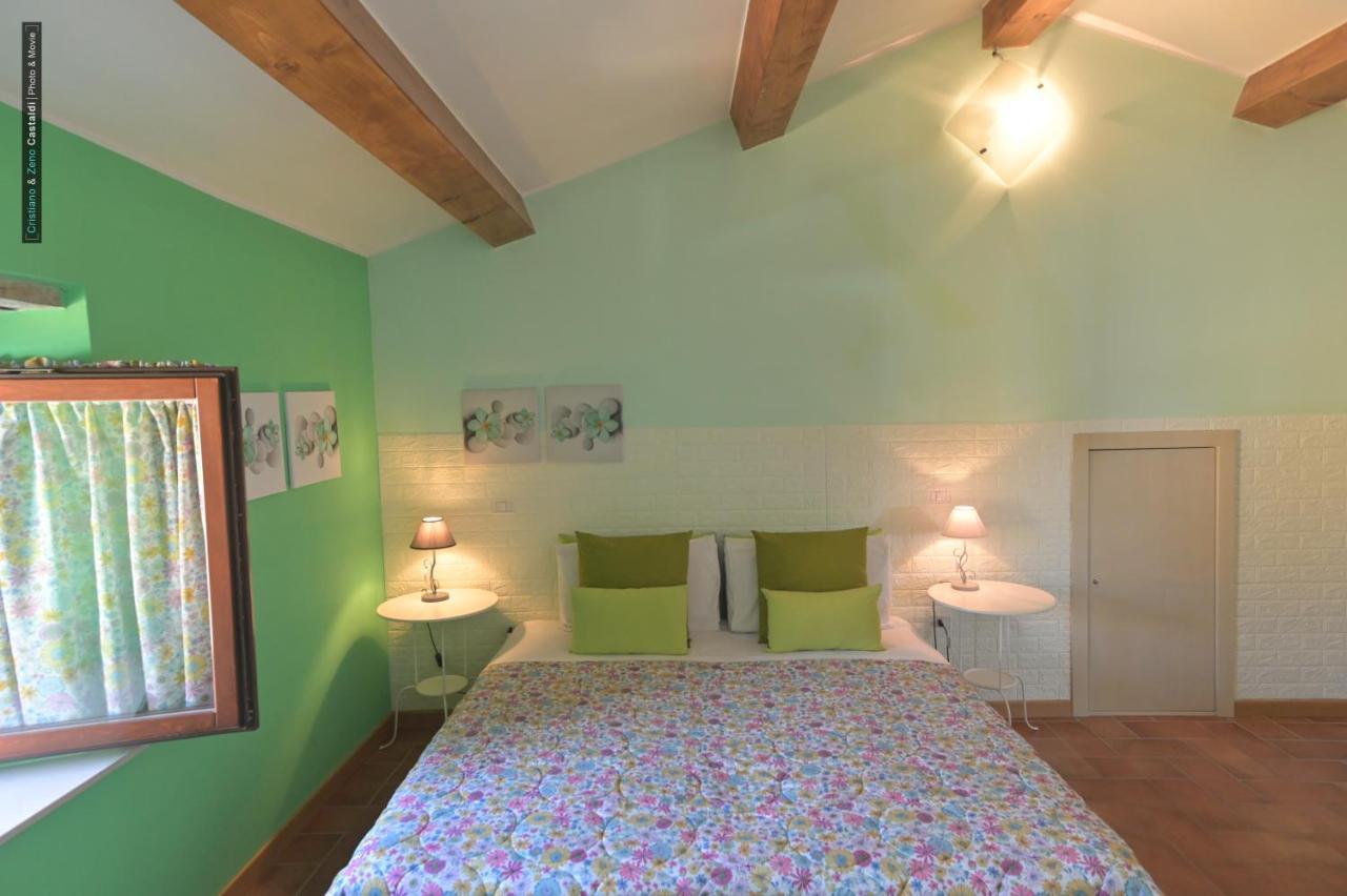 B&B Dimora Paolina Baschi Exterior photo